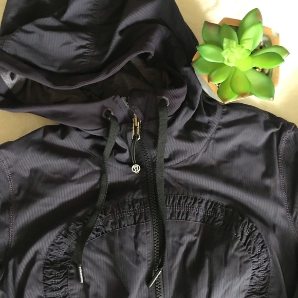 Lululemon Studio Jacket lll - Picture 4 of 8